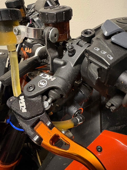Why Your Superduke Clutch Gets Squishy (And the Track-Side Hack to Fix It)